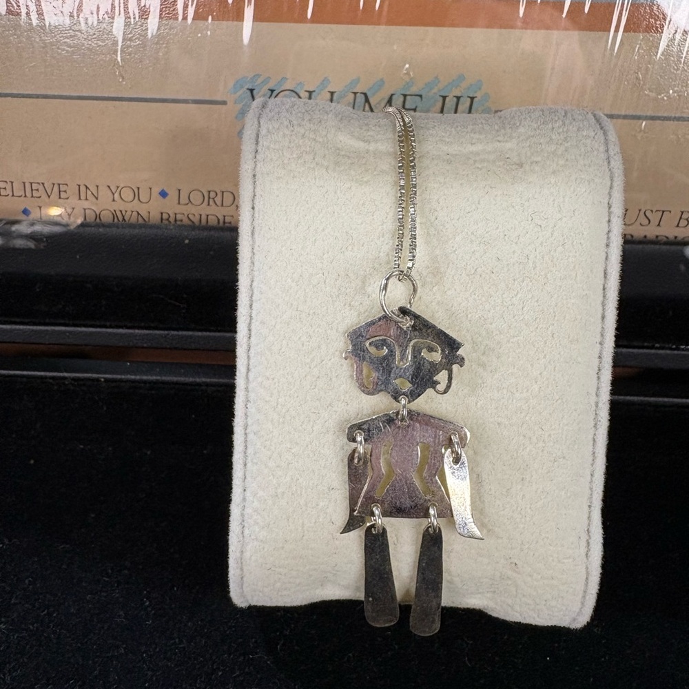 Vtg 925 Sterling Silver Articulated Person Pendant box link Italy chain 4.3 g